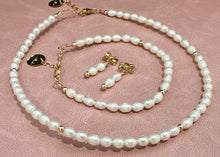 Load image into Gallery viewer, All About The Pearls Choker Necklace