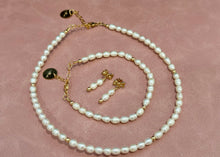 Load image into Gallery viewer, All About The Pearls Choker Necklace